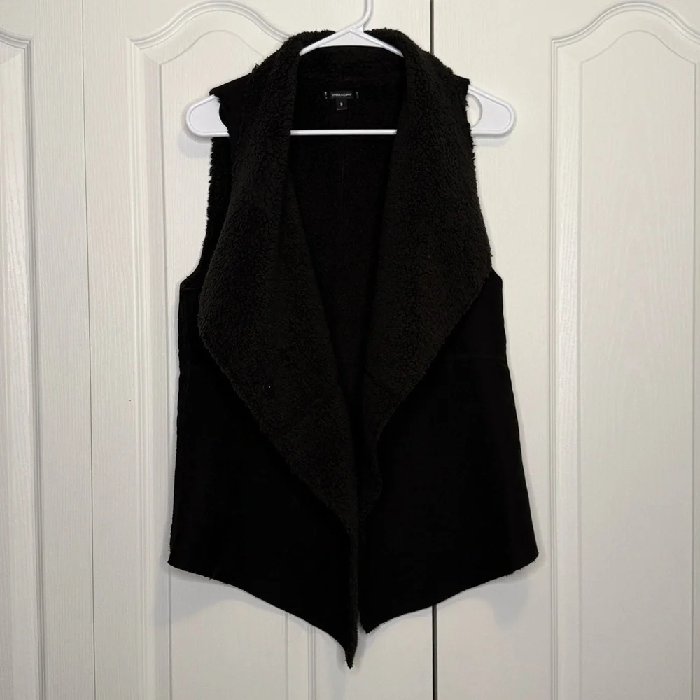 Stella & Dot Chalet Vest - Faux shearling - Black size small - Picture 7 of 11